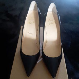 CHRISTIAN Louboutin black patent pumps 36.5